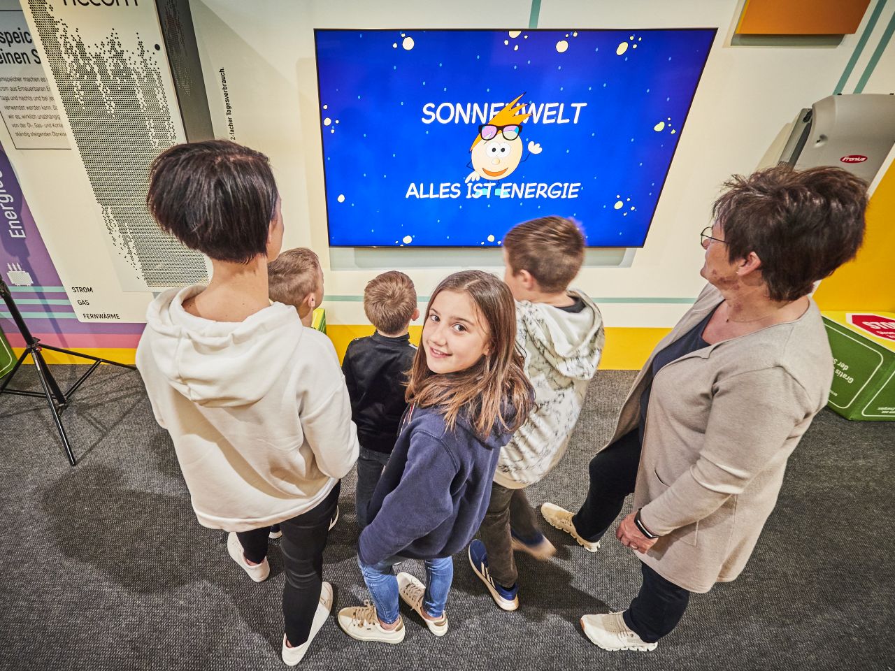 Kindergruppe erkundet die SONNENWELT